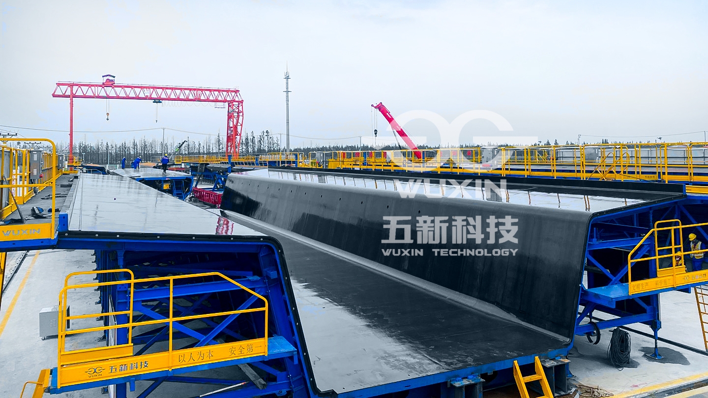 沪宁合高铁首榀梁浇筑成功 (2)_副本.jpg